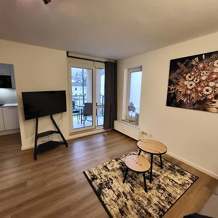 公寓 Moderne 2-zimmer-ferienwohnung Im Kurviertel 203 巴特克罗伊茨纳赫